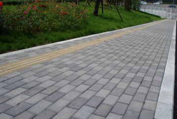 陶瓷透水磚產(chǎn)品特點(diǎn)有哪些？